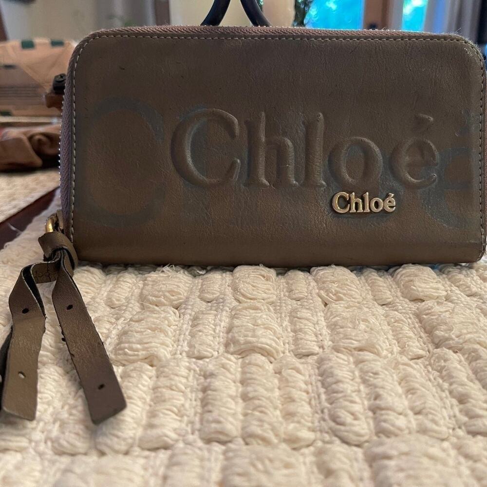 Chloe ziparound wallet gray